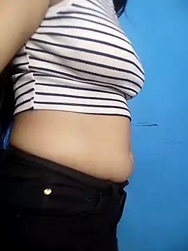 Queen Rosyy online show from 06-12-26, 03:37