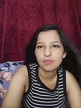Queen Rosyy online show from 07-19-26, 02:53