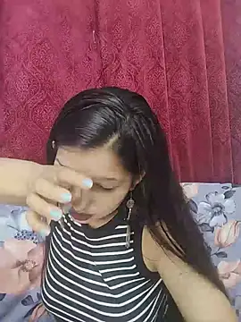 Queen Rosyy online show from 07-24-26, 03:35