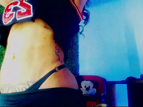 Snapshot of Vanesexygirl chatting on 07-15-26, 11:06 Vanesexygirl online show from 07-15-26, 11:06