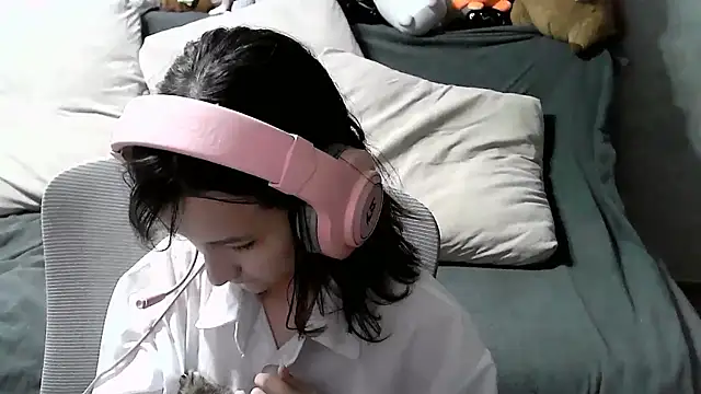 Lilfain baby online show from 07-24-26, 11:17