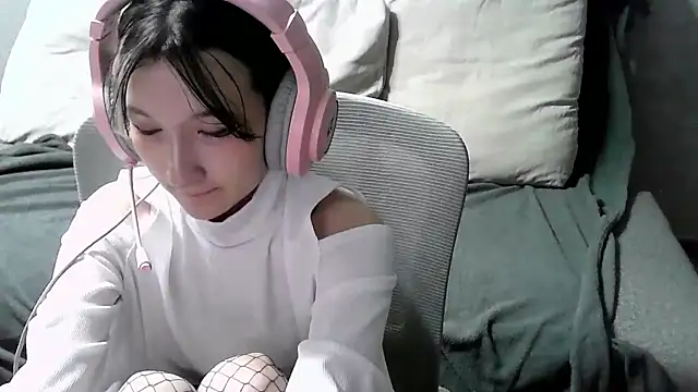 Lilfain baby online show from 07-26-26, 11:06