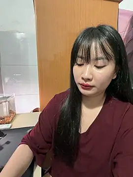 QuynhAnh99 online show from 06-10-26, 03:41