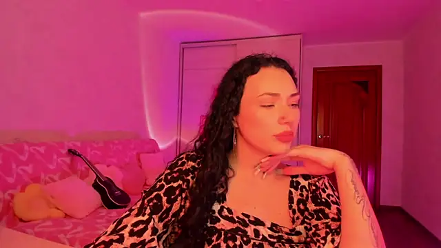 elisskriter online show from 06-19-26, 12:11