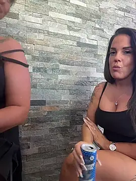 Naughty-TiaRose93 online show from 06-23-26, 11:19