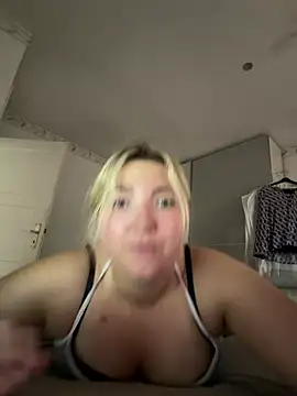 LauraStarr online show from 07-13-26, 04:39