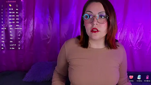 Snapshot of Lil_Violet chatting on 06-16-26, 03:50 Lil Violet online show from 06-16-26, 03:50