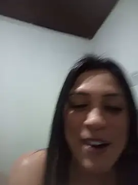 Snapshot of Milabri chatting on 06-26-26, 03:12 Milabri online show from 06-26-26, 03:12