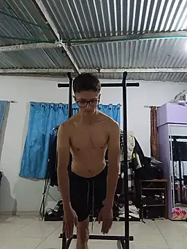 Davitfitnosuke online show from 06-16-26, 01:38