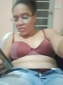 Esquetadinhas online show from 07-16-26, 02:30