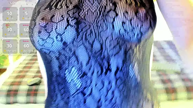 Snapshot of Lyana_xz chatting on 06-15-26, 12:05 Lyana xz online show from 06-15-26, 12:05