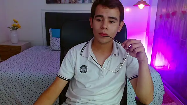 Snapshot of jack__tomas chatting on 06-09-26, 03:13 jack tomas online show from 06-09-26, 03:13