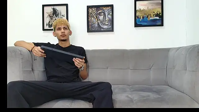 Hot skinny guys online show from 06-19-26, 07:20