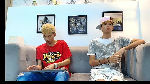 Hot skinny guys online show from 06-15-26, 07:24