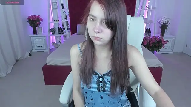 Snapshot of Livia_Shy chatting on 06-29-26, 05:36 Livia Shy online show from 06-29-26, 05:36