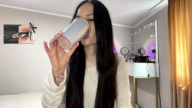 Snapshot of amelialiana chatting on 06-14-26, 01:12 amelialiana online show from 06-14-26, 01:12