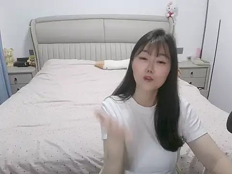 Emgirl-00 online show from 06-15-26, 02:06