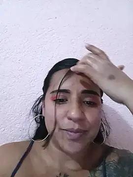 Snapshot of Arennita chatting on 06-11-26, 09:01 Arennita online show from 06-11-26, 09:01