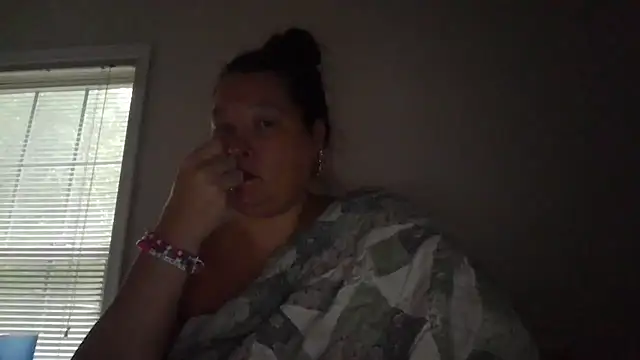 Snapshot of NUTTERBUTTA chatting on 08-02-26, 11:13 NUTTERBUTTA online show from 08-02-26, 11:13