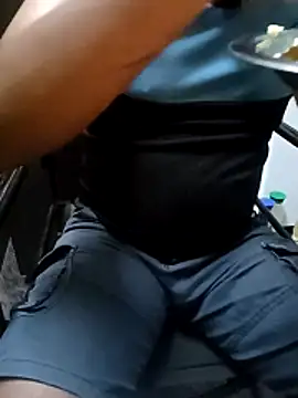 Snapshot of Lawrencedlkk007 chatting on 02-10-26, 11:09 Lawrencedlkk007 online show from 02-10-26, 11:09