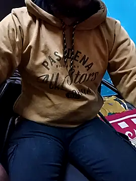 Snapshot of Lawrencedlkk007 chatting on 11-30-25, 08:37 Lawrencedlkk007 online show from 11-30-25, 08:37