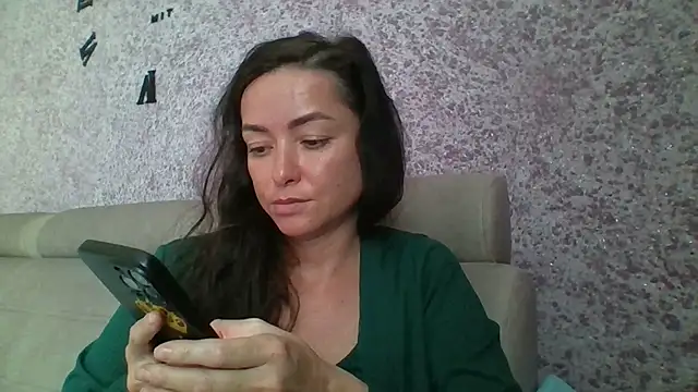 Snapshot of Mia_Salamanka chatting on 06-20-26, 06:18 Mia Salamanka online show from 06-20-26, 06:18