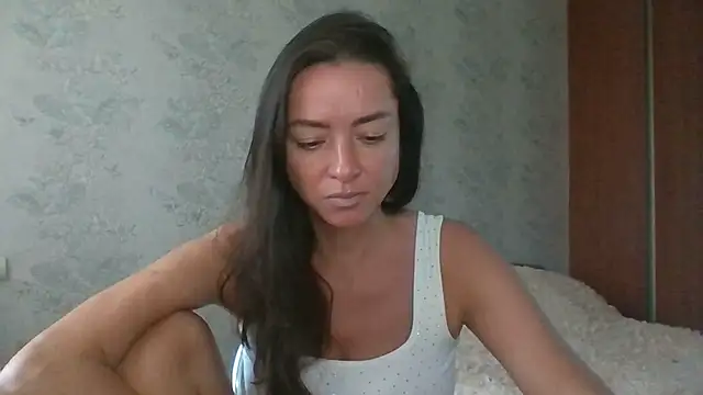 Snapshot of Mia_Salamanka chatting on 07-16-26, 04:53 Mia Salamanka online show from 07-16-26, 04:53