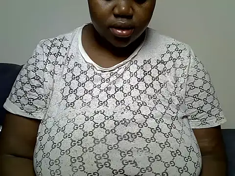 Snapshot of Tashazbabe chatting on 07-08-26, 03:30 Tashazbabe online show from 07-08-26, 03:30
