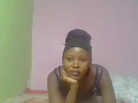 Snapshot of cute_bee chatting on 06-12-26, 08:39 cute bee online show from 06-12-26, 08:39
