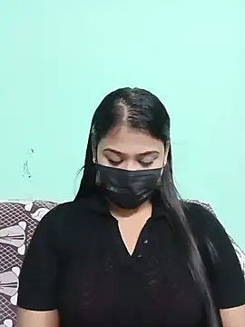 Snapshot of Sweathatamil chatting on 06-10-26, 05:03 Sweathatamil online show from 06-10-26, 05:03