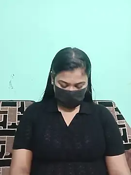 Snapshot of Sweathatamil chatting on 06-14-26, 03:46 Sweathatamil online show from 06-14-26, 03:46