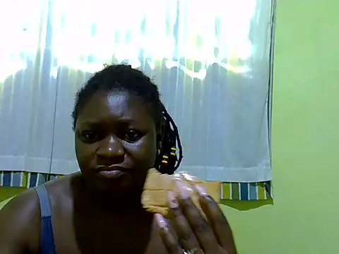 Snapshot of CURVY-CORAZZON chatting on 07-23-26, 07:05 CURVY-CORAZZON online show from 07-23-26, 07:05