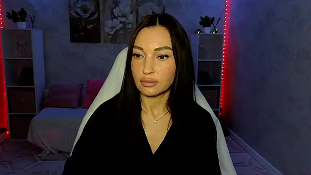 NikoleMills online show from 07-10-26, 06:13