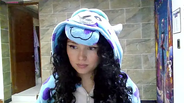 Diamond Curls online show from 07-23-26, 03:52