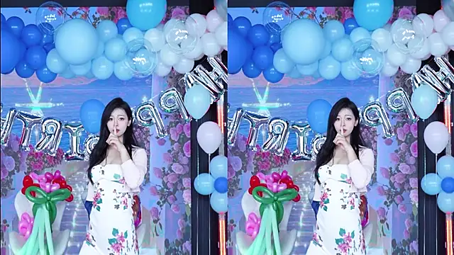 Snapshot of MissMoli-AAA chatting on 06-10-26, 11:11 MissMoli-AAA online show from 06-10-26, 11:11