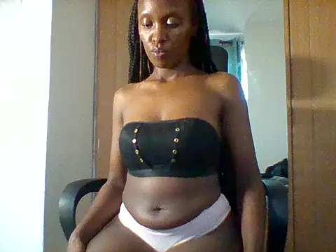 Snapshot of Misssexysecretary chatting on 06-13-26, 05:38 Misssexysecretary online show from 06-13-26, 05:38