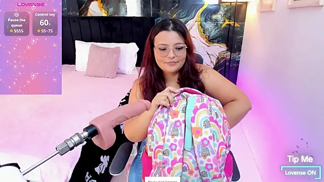 Snapshot of Miss_Kloee chatting on 07-18-26, 07:11 Miss Kloee online show from 07-18-26, 07:11