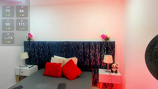 Mariana Smiith  online show from 06-27-26, 07:53