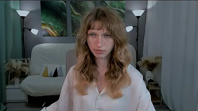 molly san  online show from 06-17-26, 04:17