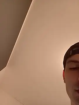 xxxavierbrown online show from 06-12-26, 06:49