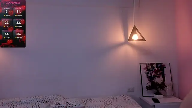 Snapshot of Little_Ethaan chatting on 06-16-26, 02:33 Little Ethaan online show from 06-16-26, 02:33