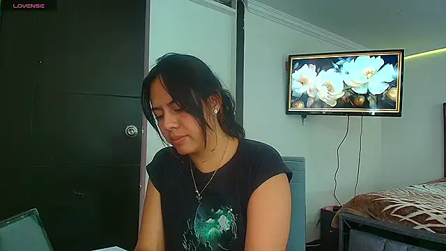 Snapshot of TaniaMendoza chatting on 06-10-26, 11:33 TaniaMendoza online show from 06-10-26, 11:33