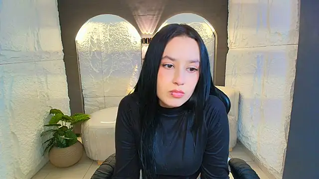 Aleja r  online show from 07-21-26, 07:37