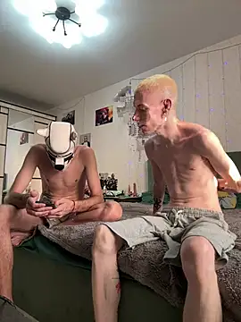 I K A online show from 07-08-26, 04:07