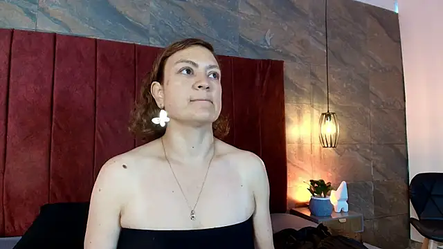 Snapshot of Hinata_Moon chatting on 07-21-26, 12:39 Hinata Moon online show from 07-21-26, 12:39