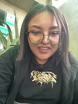 Snapshot of Aly_96 chatting on 07-16-26, 10:29 Aly 96 online show from 07-16-26, 10:29