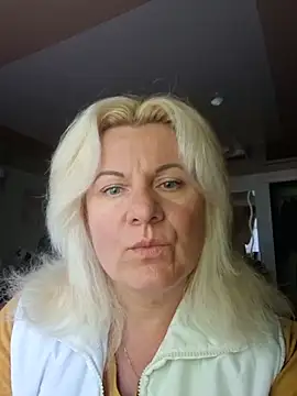 Snapshot of VikaRaine555 chatting on 06-10-26, 01:56 VikaRaine555 online show from 06-10-26, 01:56