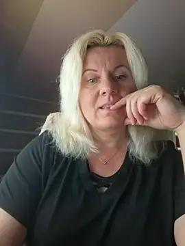 VikaRaine555 online show from 06-17-26, 12:26