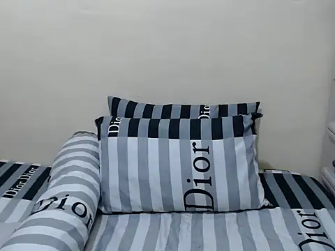 Snapshot of GorgeousPinay_x chatting on 07-15-26, 12:06 GorgeousPinay x online show from 07-15-26, 12:06