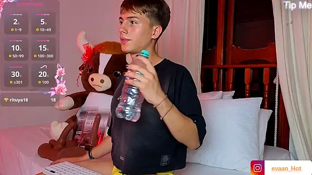 Evaan Hot online show from 06-22-26, 03:25